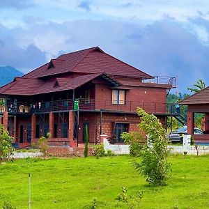 Misty Valley Resort